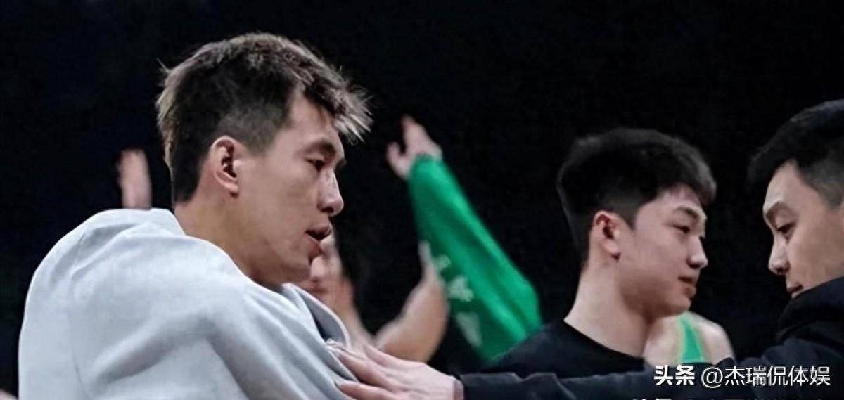 CBA官宣郭艾伦成最大输家，当英雄落幕，谁在为他鼓掌？